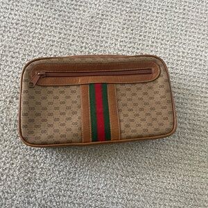 Gucci GG Supreme Cosmetic Bag